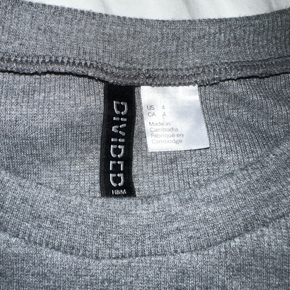 H&M - Picture 2 of 2